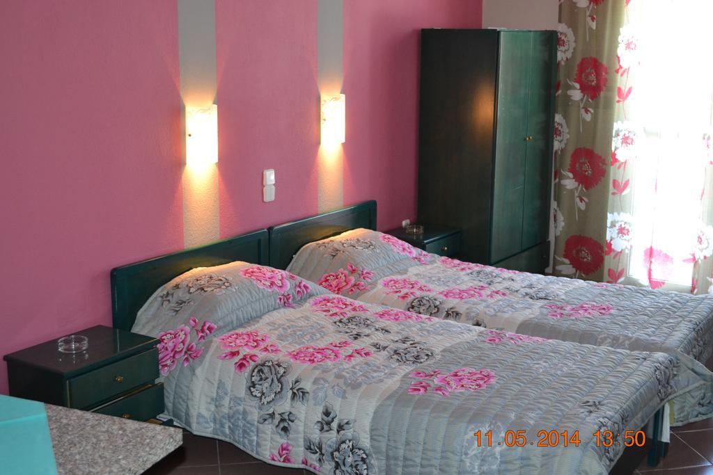 Ilias Studios Патитири Екстериор снимка